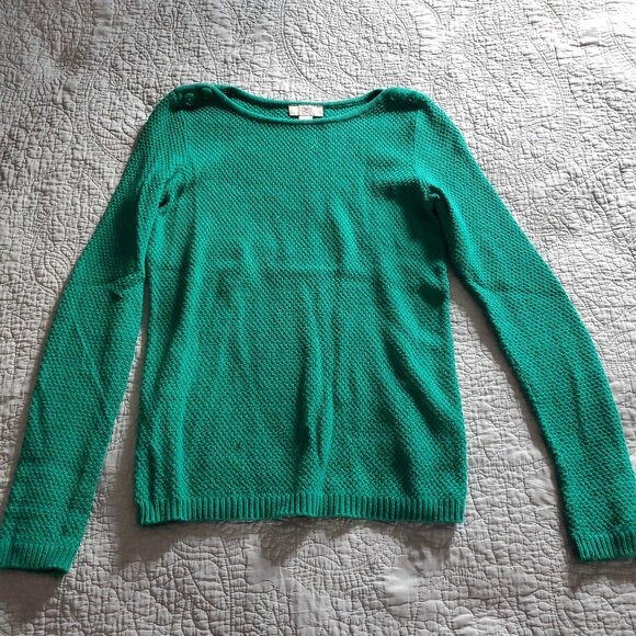 Green Sweater - Picture 1 of 5